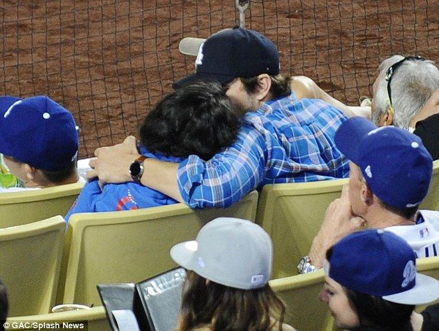 2BF3A7B400000578-3221754-image-a-105 1441320784879 93c25