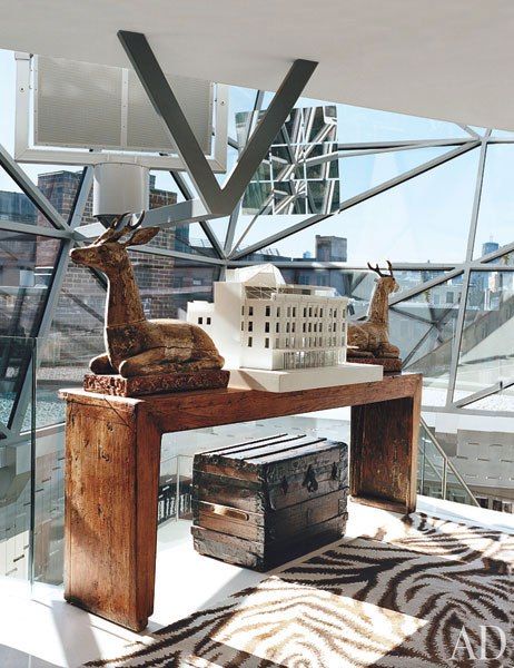 item12.rendition.slideshowVertical.diane-von-furstenburg-new-york-apartment-13-studio 73207