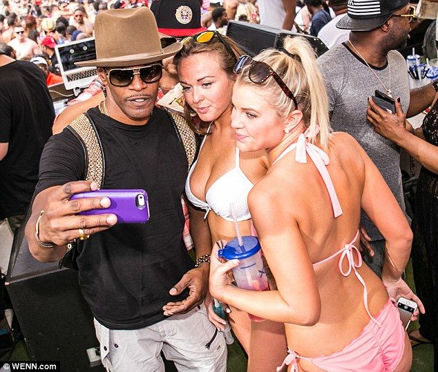 2C4D795D00000578-0-image-m-12 1442275139563 fdb64