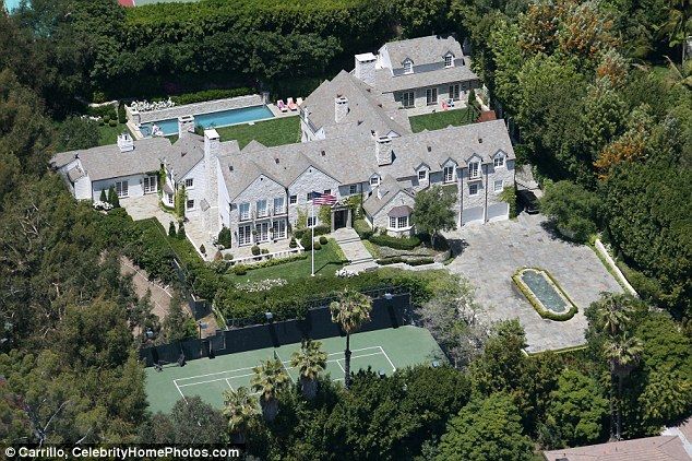 2C59416B00000578-0-image-a-144 1442344435117 23ec1