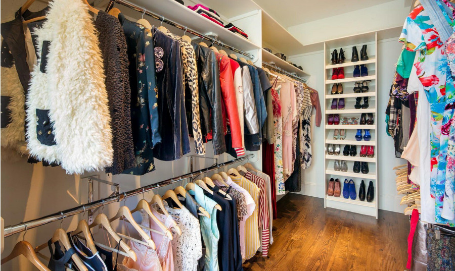 walk--closet-fit-Carrie-Bradshaw db7d3