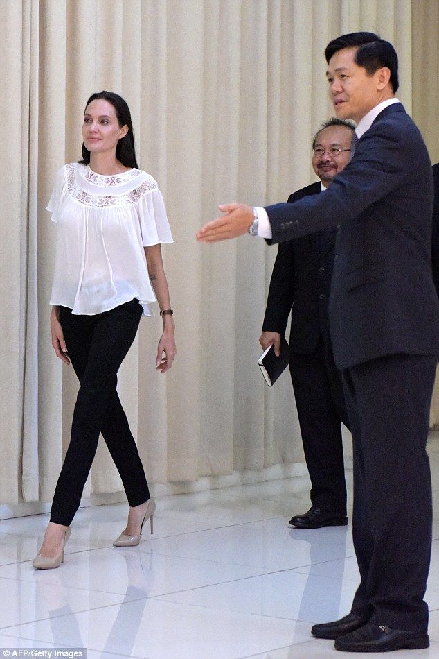 2C6B54A100000578-3238397-image-a-70 1442492683352 2218a