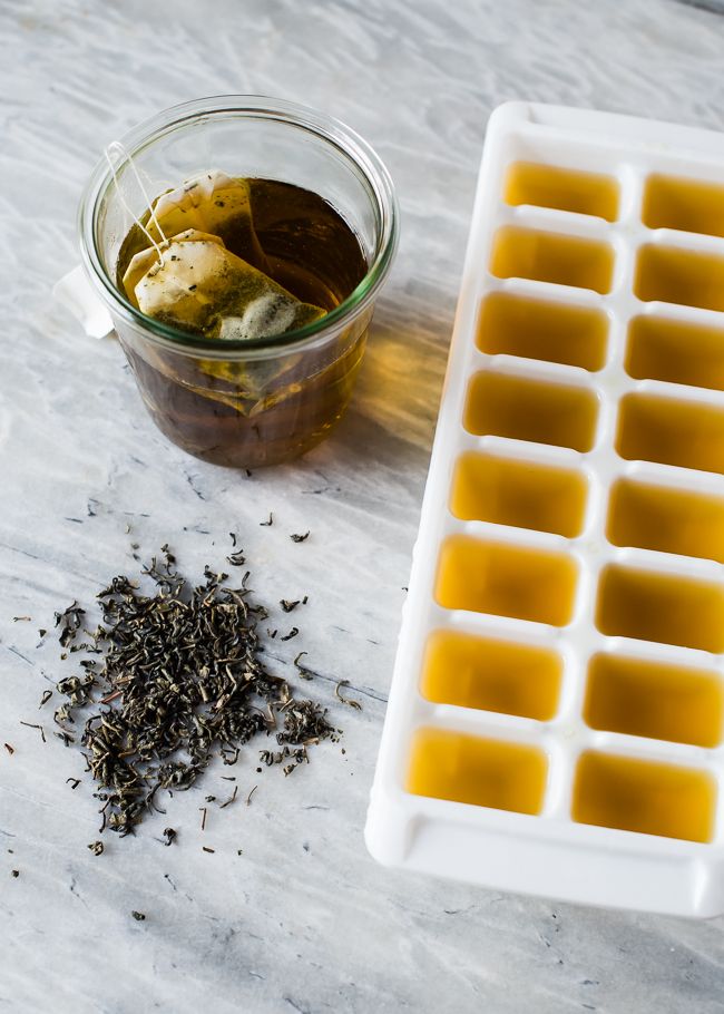strong-brewed-green-tea-ice-cubes 1f941