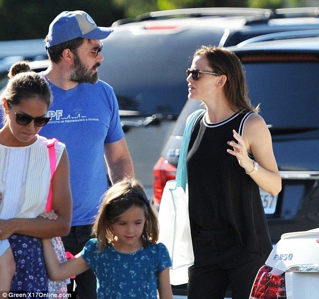 2C8FA20B00000578-0-image-a-11 1442773732205 aa55f