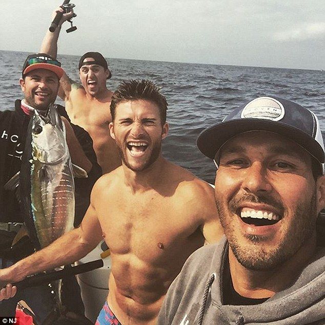 2CF3B14800000578-3255586-image-a-8 1443655945155 d285d