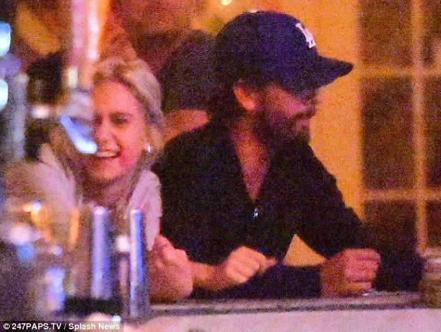 2CFADF0900000578-3256585-image-m-59 1443721135814 ada43