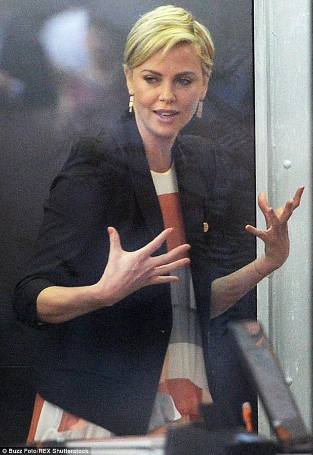 2CDDDF1F00000578-3261168-image-m-95 1444080244099 4012c