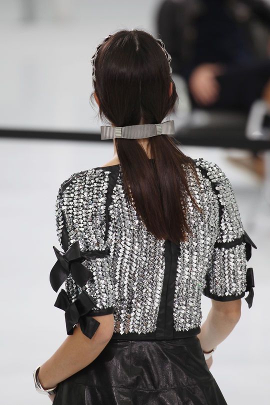chanel-pigtails-hairstyle-pfw-ss16-w540 f1b87