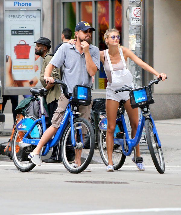 leonardo-dicaprio-kelly-rohrbach-engaged-01 582b8