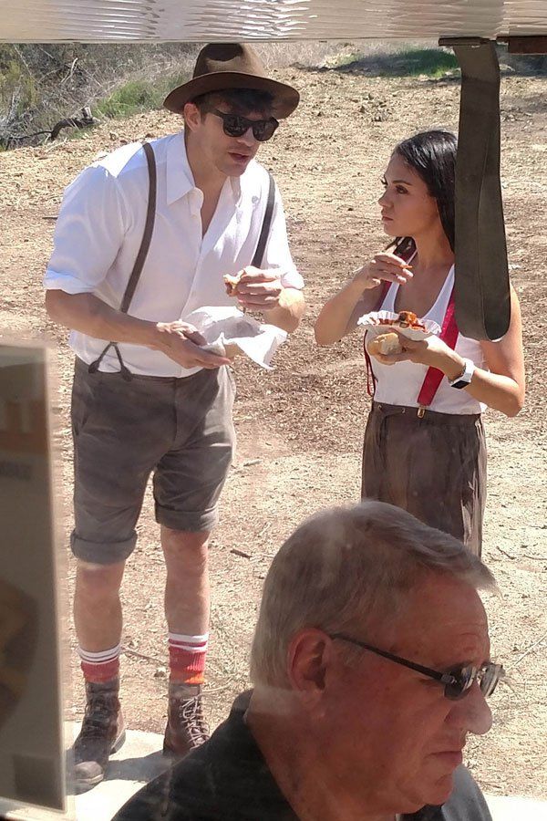 mila-kunis-ashton-kutcher-okoberfest-01 aaef0