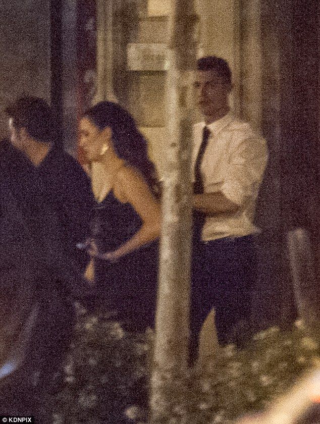 2D43BB3E00000578-0-image-a-26 1444493304051 e1a20