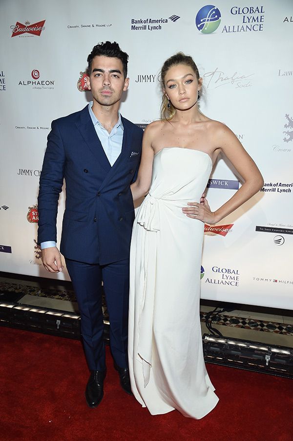 joe-jonas-gigi-hadid-red-carpet-lyme-gala-gty-ftr c141d