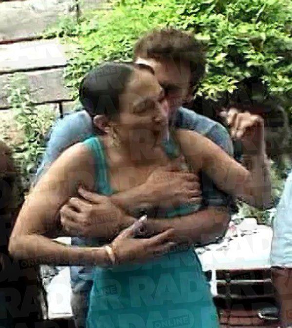 ben-affleck-jennifer-lopez-pda-video-jennifer-garner-divorce-08 29e32