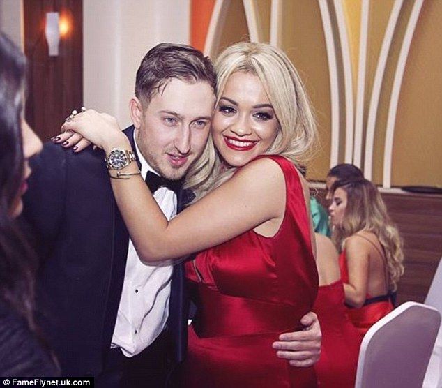 2D86E2E100000578-3278532-image-m-56 1445211682881 5a4fa