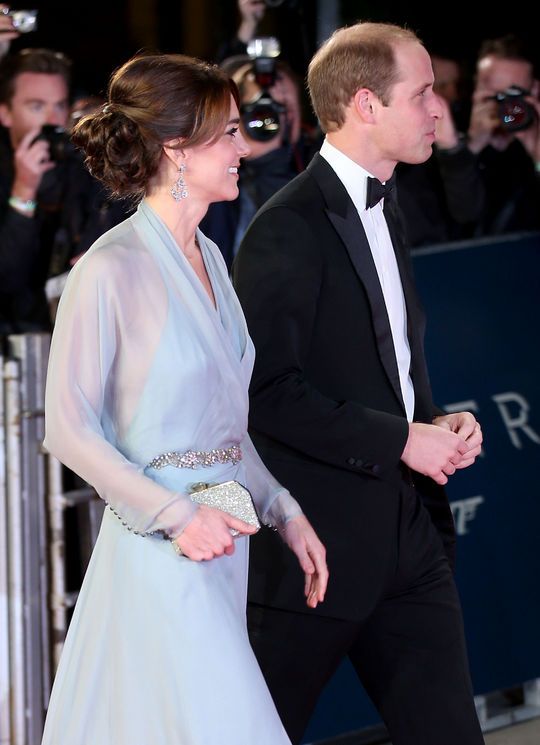 kate-middleton-updo-profile-w540 ca295