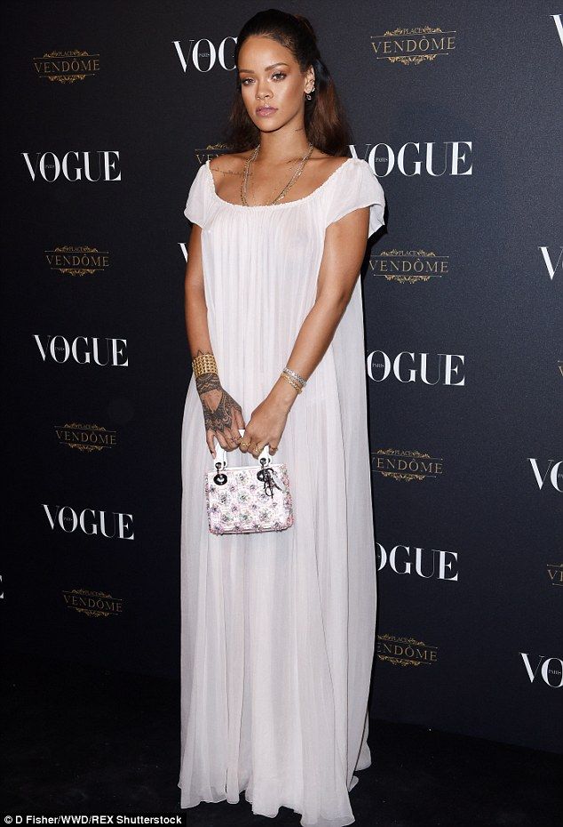 2E132AD900000578-3314730-image-m-32 1447293243703 e1e2d