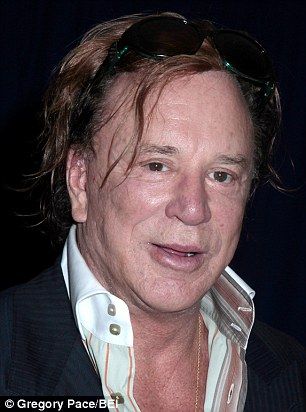 2EB35DF800000578 3329720 image m 40 1448233822879 9538a