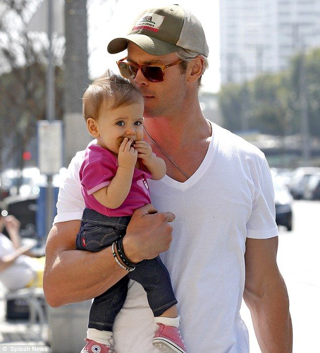 article 2298286 18E24AAB000005DC 279 634x699 afa98