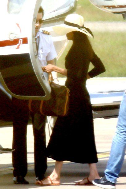 angelina jolie kids cambodia 36 e3789