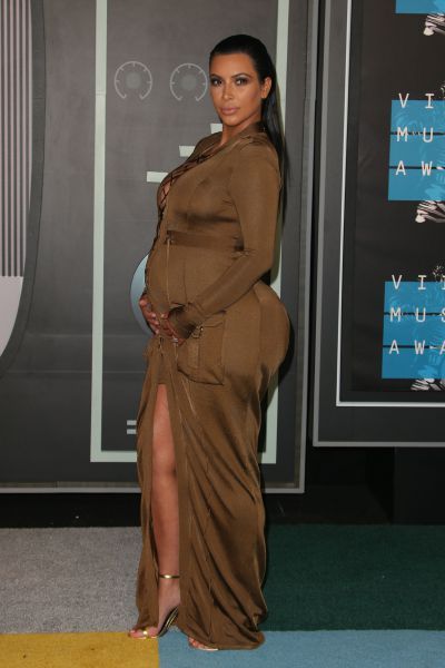 pregnant kim kardashian vma eef35