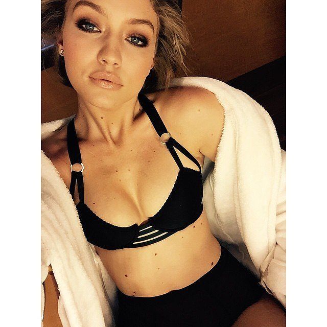 Gigi Hadid 2c30c