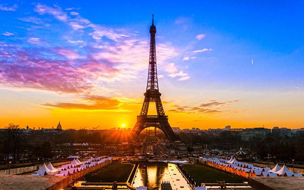 Paris 3300925b c214f