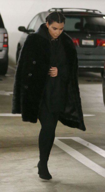 kim kardashian first photos since birth baby saint west 007 2d27c