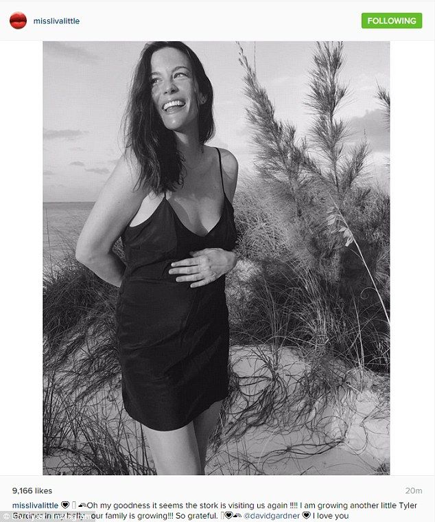 2FEDB8EE00000578 3391081 image a 146 1452289772625 1b9f9