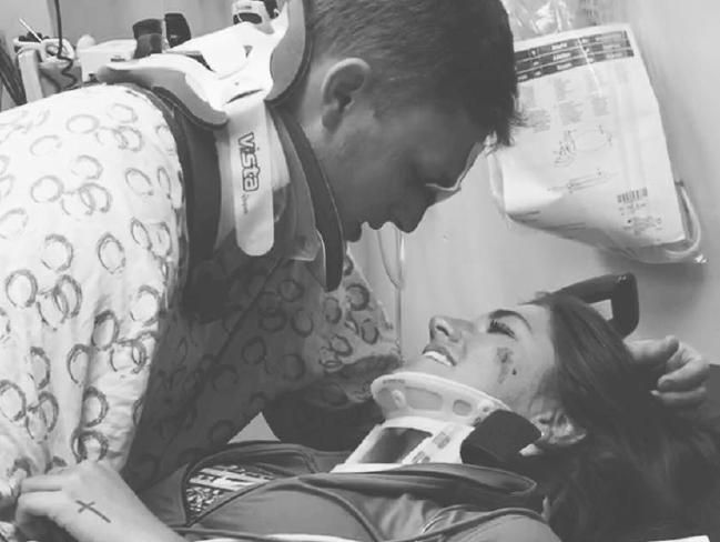 eee1c716c52ae0a4a3434961dd82f1c1 4eccb