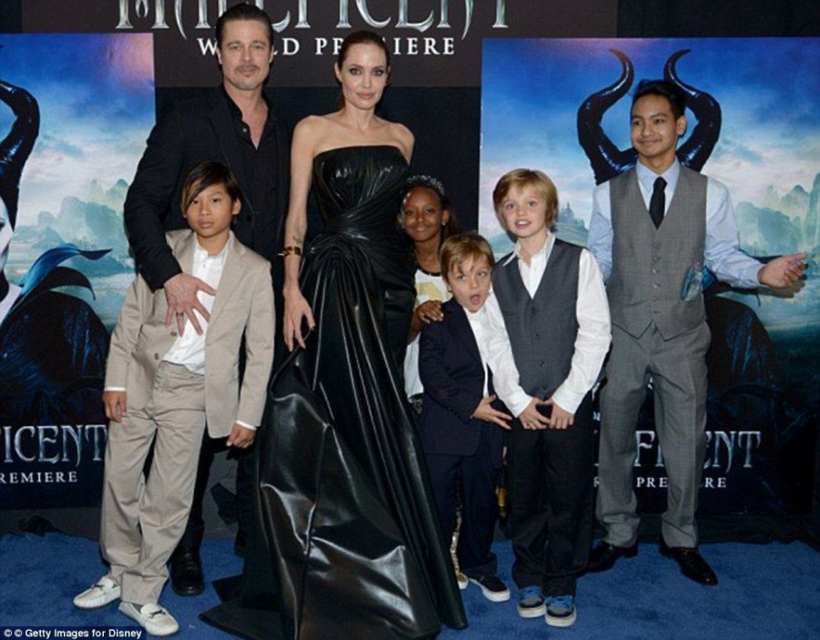 article 2740266 20D8DD3600000578 491 964x754 6c643