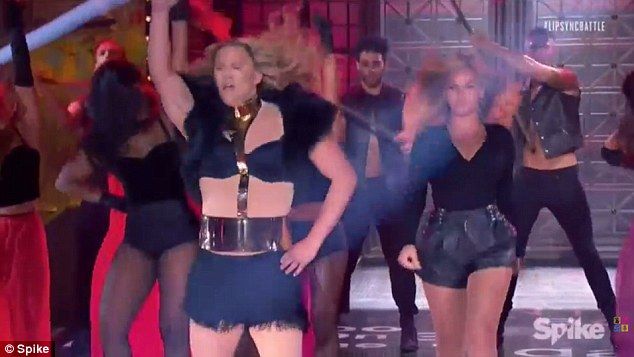 2FE71C7C00000578 3401539 image a 47 1452881017217 ee244