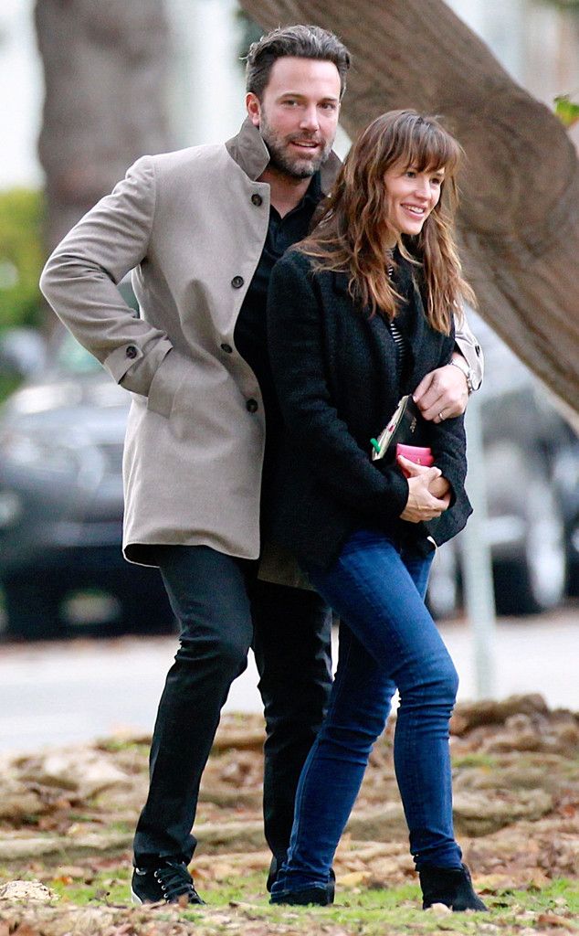 rs 634x1024 141211164131 634.Ben Affleck Jennifer Garner Cute LA.ms.121114 7a512