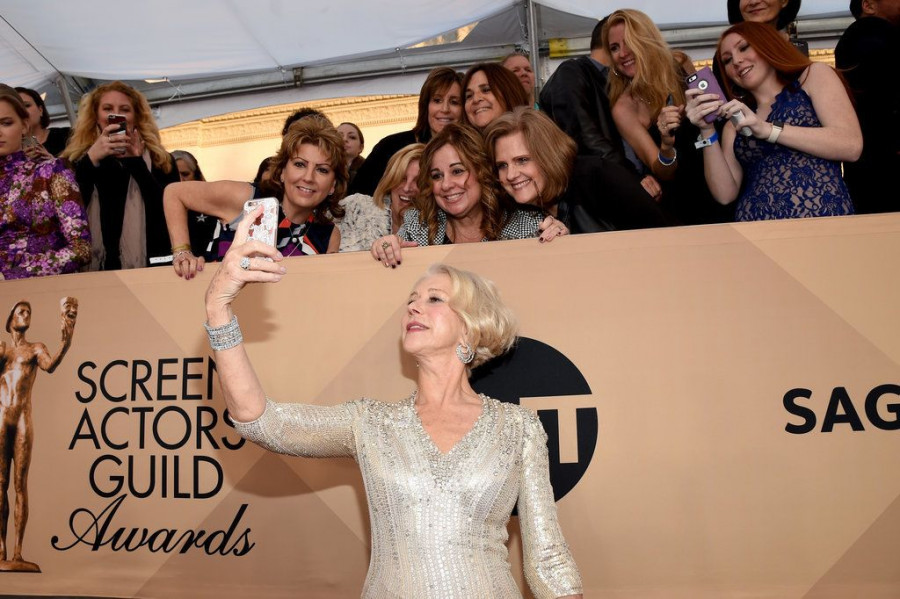 Pictured Helen Mirren b8a68