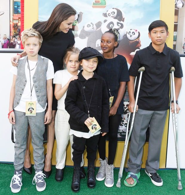 angelina jolie kids zoom 43574707 b86a 42cc bc20 22f3ffb3457a 997c6