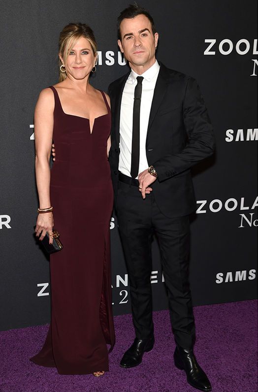 aniston theroux 600x800 a5dbc