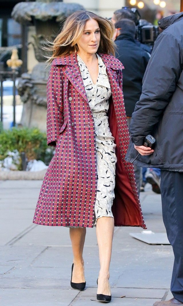 3 outfits from sarah jessica parkers new tv show 1650621 1454995956.640x0c b05e4