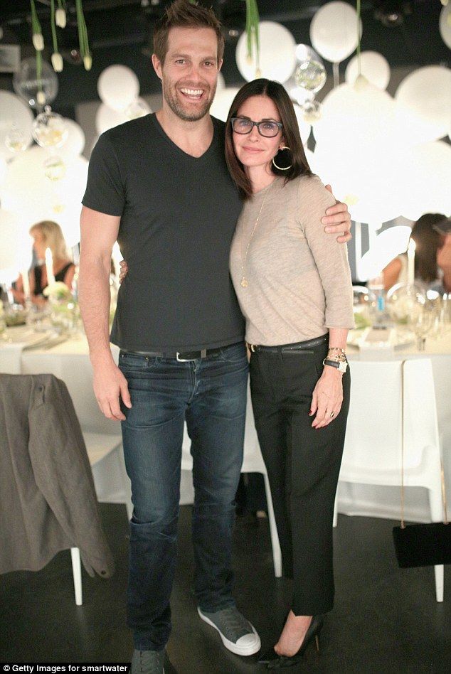 31804FA300000578 3461831 The 47 year old actress hosted the event in conjuction with Smar m 5 1456312982773 8c3a0