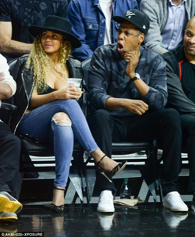 31CB6F6D00000578 3474298 image m 121 1456989582363 88ec7