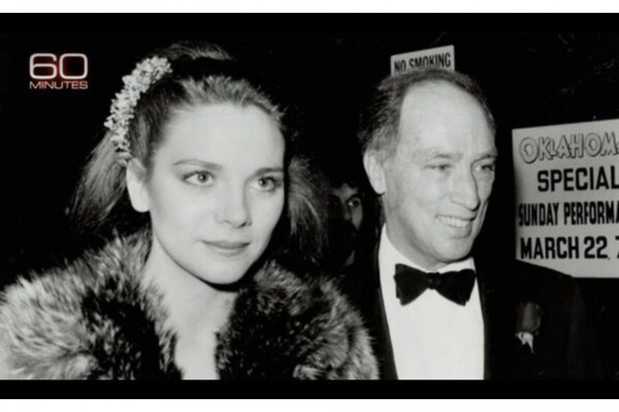 Kim CattrallTwitter b f2d97