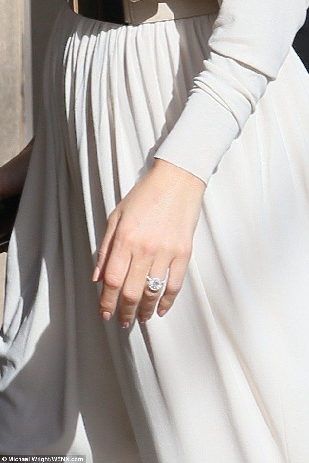 3232110B00000578 0 image a 19 1458010350356 fe5be