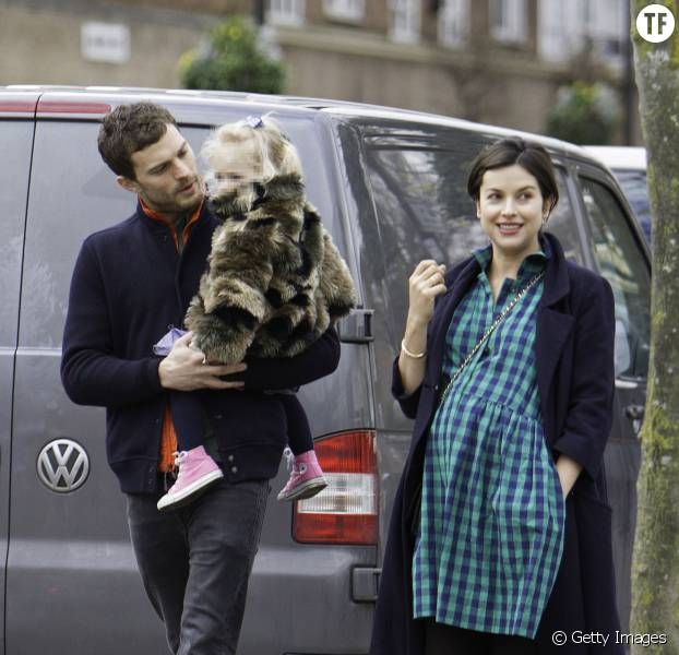 385822 jamie dornan amelia warner et dulcie a 622x600 2 c2bc5