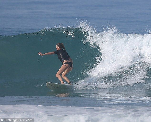 gisele surf 7 e1cd4