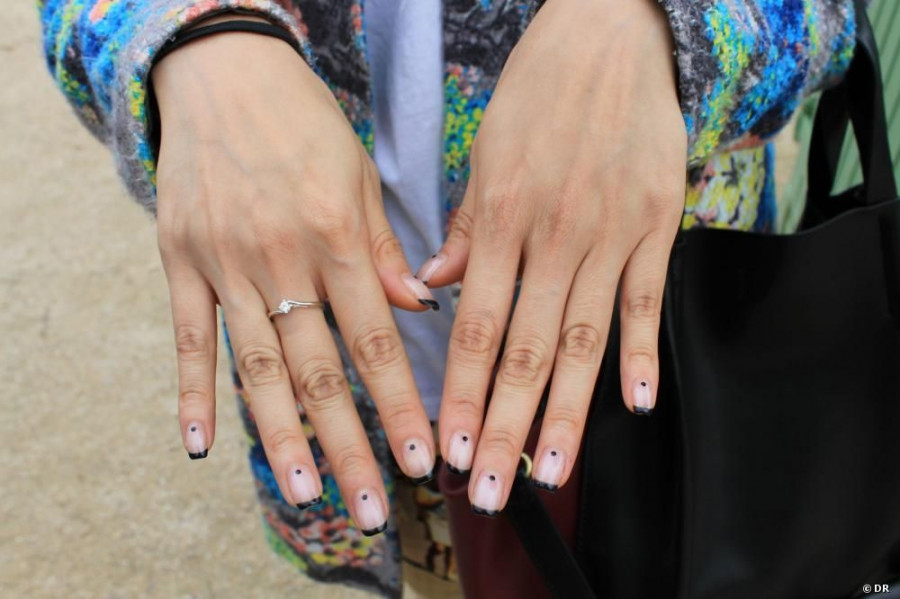 1241 a girl was spotted with back polka dot 1000x0 1 4d871