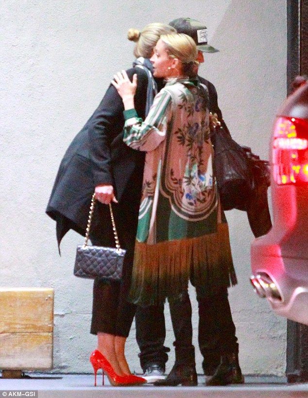 32B28DB800000578 3517475 image m 26 1459434403230 b722f