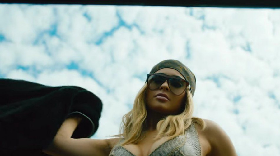 Kylie Lip Glosses Music Video 1 1835f