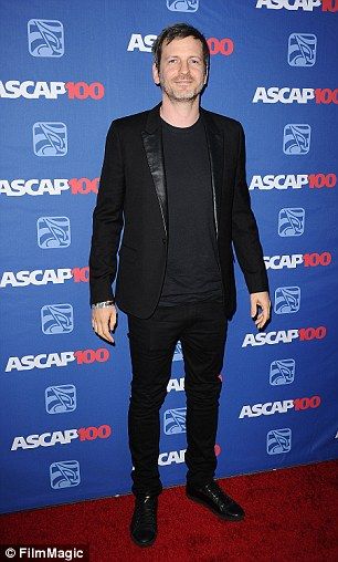 326F7A3A00000578 3503275 image a 7 1458590661631 3a316