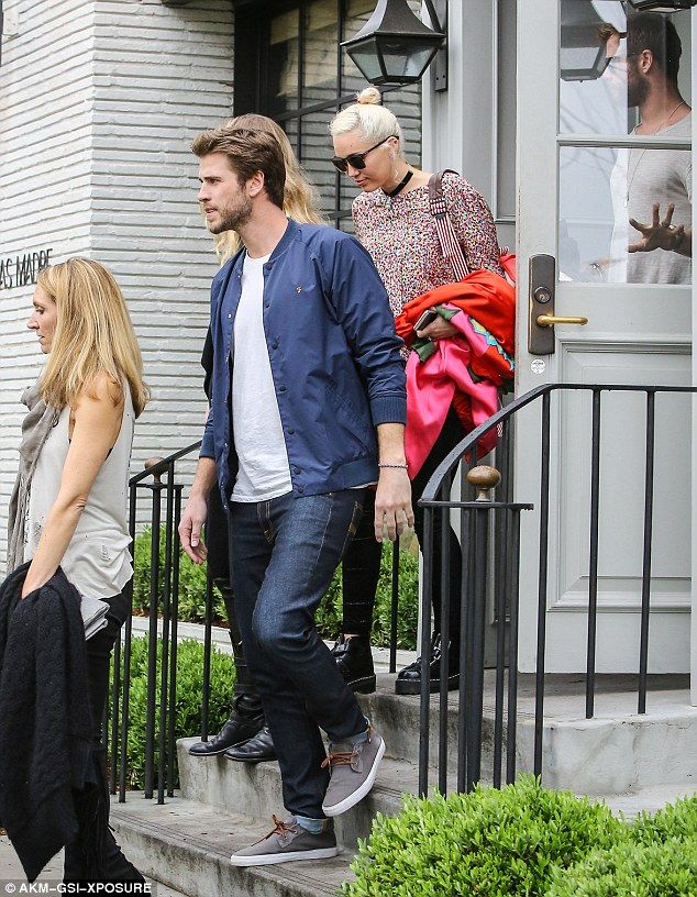 330E0A1000000578 3534661 image m 4 1460403563111 8e9db