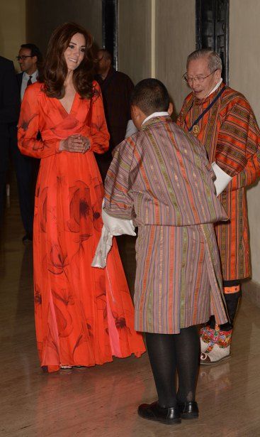 kate middleton bhutan red dress skinny baby bump 06 dbe26