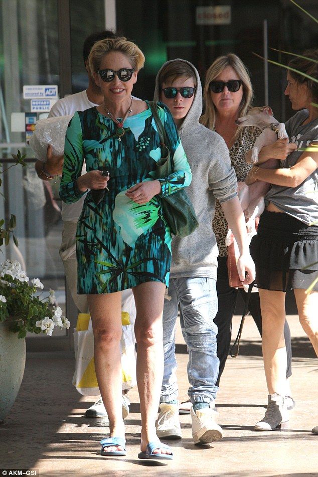 3351537600000578 0 image a 2 1461057827987 1fb98