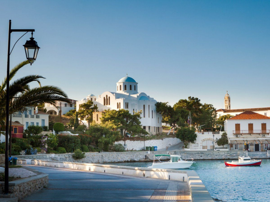 spetses greece experts say now is the time to go to greece thanks to the large number of travel deals that have sprung from the countrys debt crisis spetses is not as touristy as mykonos or santorini but that doesnt mean ed95f